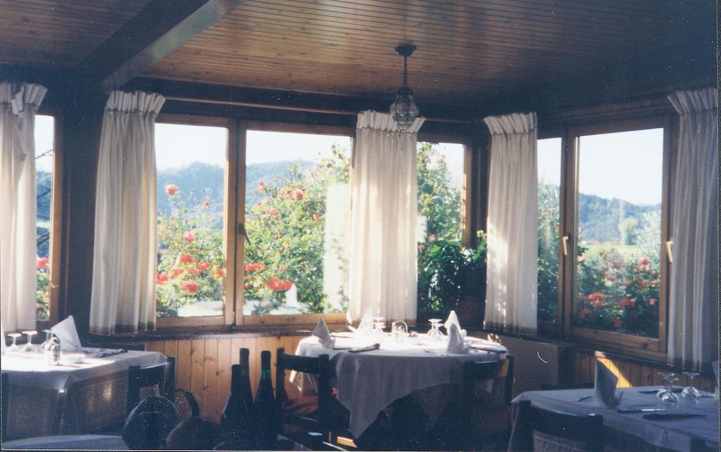 Albergo Ristorante Ai Pini Tarzo Eksteriør bilde